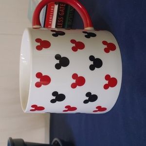 Oversized Disney collectible mug - black and red Mickey silhouette
